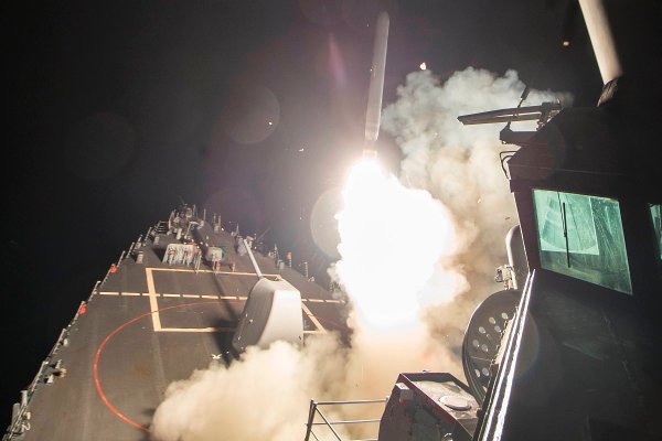 us-launches-cruise-missile-strike-on-syria